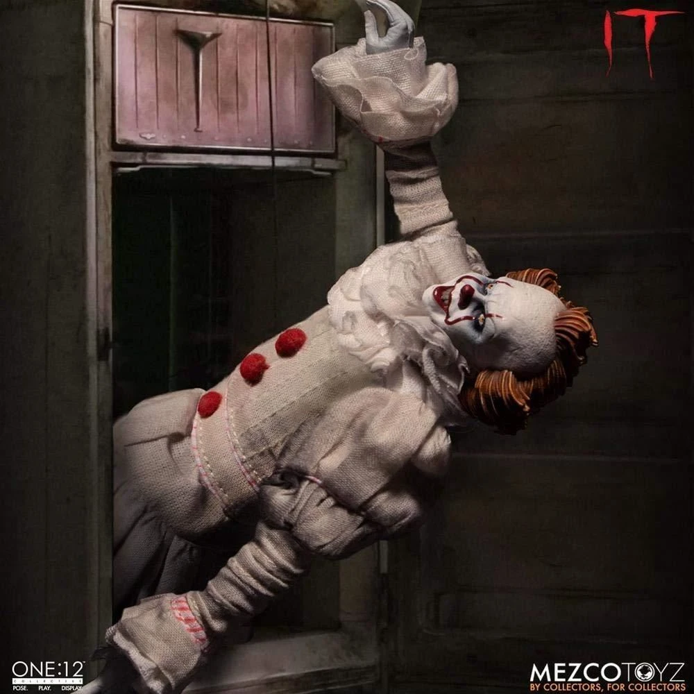 Toys & Figures IT 2017: Pennywise One:12 Action Figure 5 Toys & Figures IT 2017: Pennywise One:12 Action Figure