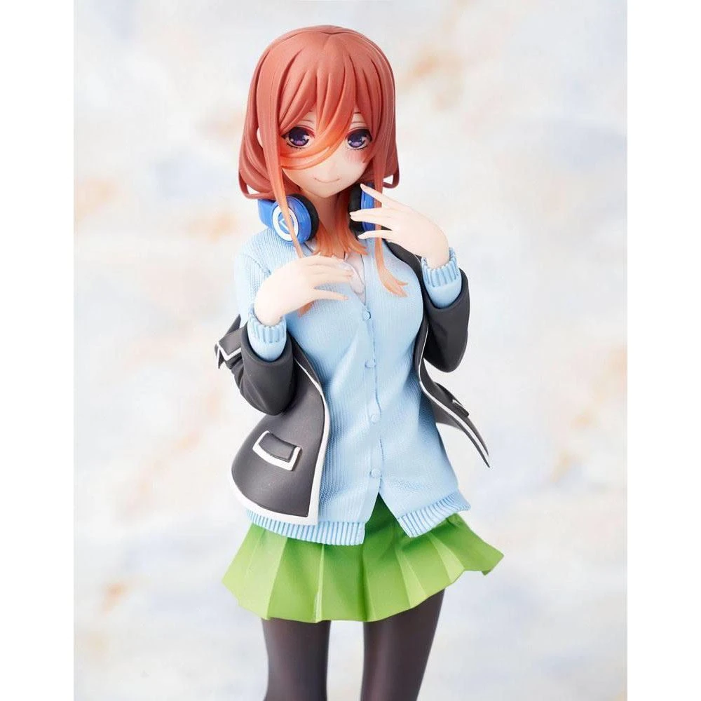 The Quintessential Quintuplets - Nakano Miku Uniform Figurine 6 The Quintessential Quintuplets - Nakano Miku Uniform Figurine