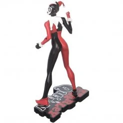 Batman DC Collectibles: Harley Quinn Red White & Black Statue